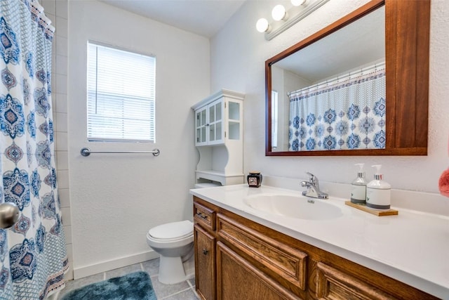 211 Spring Garden Dr, Hutto, TX 78634 - full bathroom with vanity, toilet, tile patterned floors, a shower with shower curtain, and baseboards