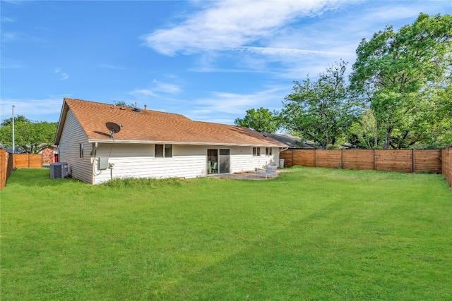 11602 Big Trl, Austin, TX 78759 - back of house with a fenced backyard