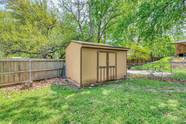 3506 Oakridge Blvd, Harker Heights, TX 76548 - view of shed featuring a fenced backyard