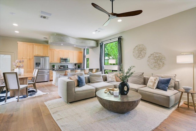 1904 E 9th St, Austin, TX 78702 - living area featuring ceiling fan, light wood-type flooring, and recessed lighting