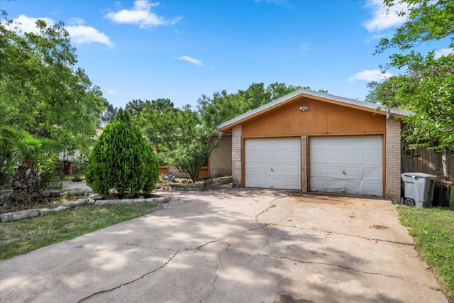 1307 Meadgreen Dr, Austin, TX 78758 - view of detached garage