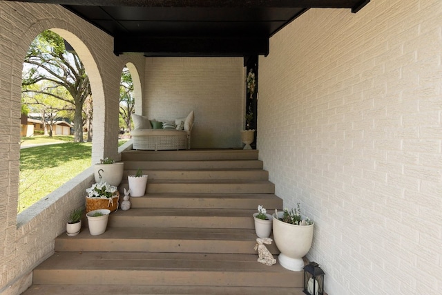 7905 Havenwood Dr, Austin, TX 78759 - view of staircase