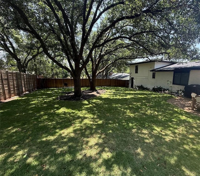 7905 Havenwood Dr, Austin, TX 78759 - view of fenced backyard