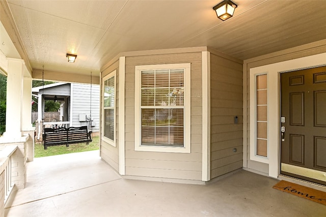 168 Hickory Ln, Georgetown, TX 78633 - doorway to property featuring a porch
