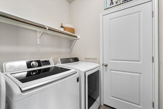 129 Lacey Oak Loop, San Marcos, TX 78666 - washroom with washing machine and dryer