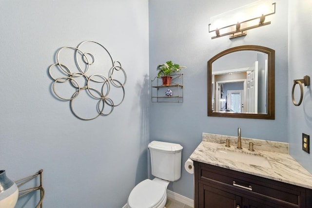 10408 Cassia Dr, Austin, TX 78759 - bathroom with toilet, vanity, and baseboards