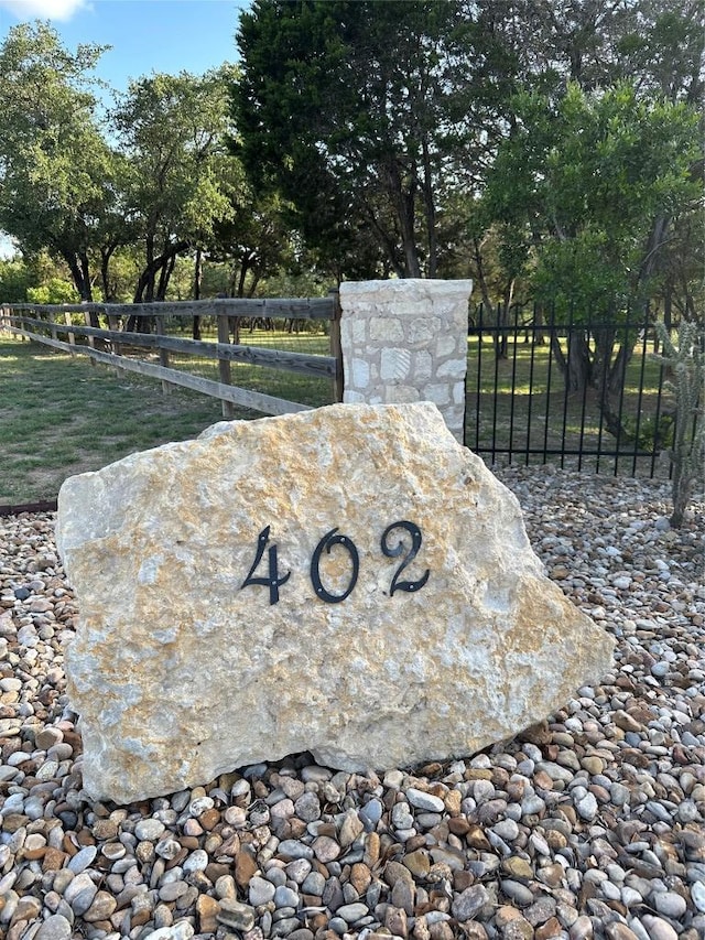 402 Lander Ln, Dripping Springs, TX 78620 - photo 4