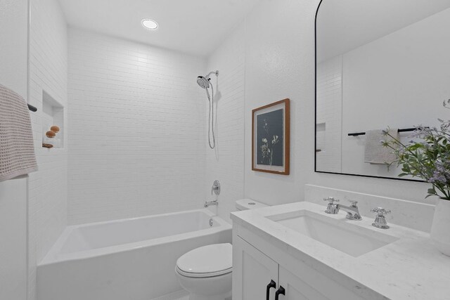 5209 Concho Creek Bnd, Austin, TX 78735 - bathroom with vanity, shower / tub combination, and recessed lighting