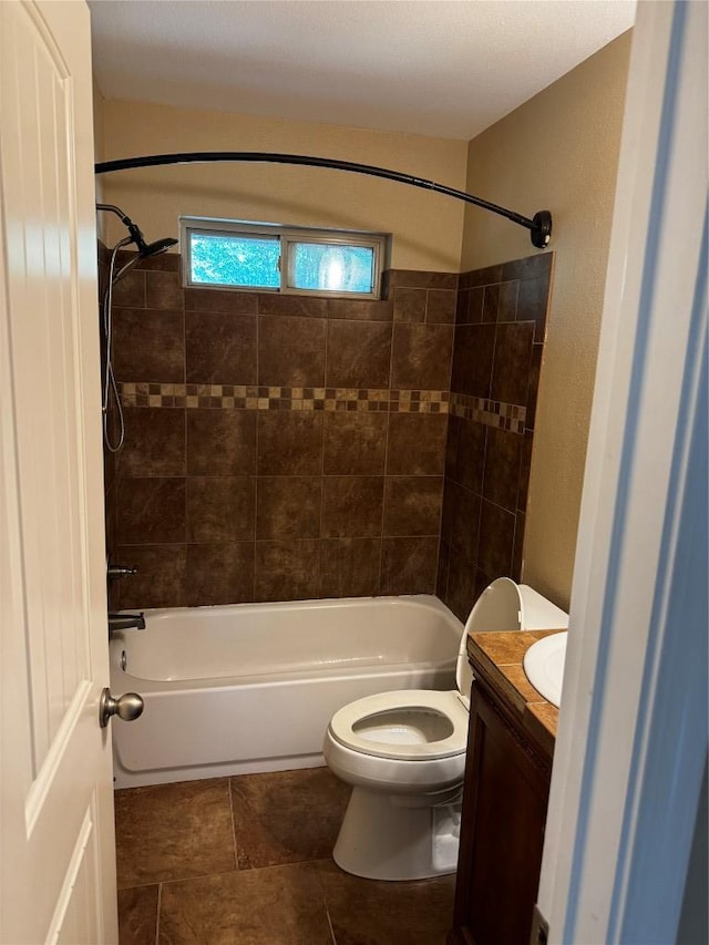 106 Shetland Ln, Bastrop, TX 78602 - full bath featuring vanity, toilet, and shower / bath combination
