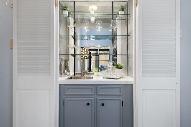 8115 Raintree Pl, Austin, TX 78759 - view of indoor wet bar