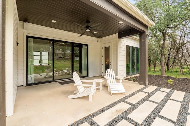22005 Briarcliff Dr, Spicewood, TX 78669 - view of patio / terrace with a ceiling fan