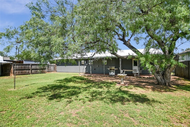 838 Pine Ln, Cottonwood Shores, TX 78657 - view of yard