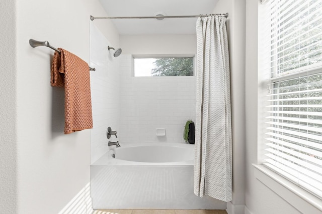 1601 Miriam Ave Unit 210, Austin, TX 78702 - bathroom with shower / bath combo