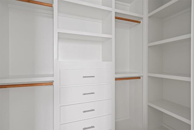 900 S 2nd St Unit 21, Austin, TX 78704 - view of spacious closet