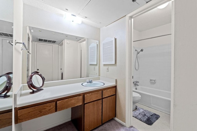 7920 Rockwood Ln Unit 232, Austin, TX 78757 - full bath with vanity, bathtub / shower combination, and toilet