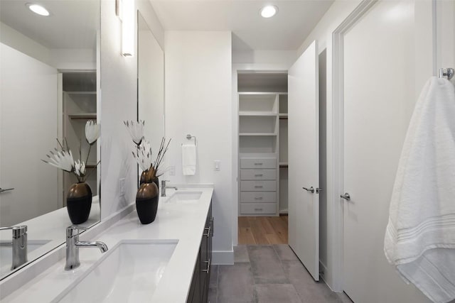 900 S 2nd St Unit 20, Austin, TX 78704 - full bath with recessed lighting, double vanity, and a walk in closet