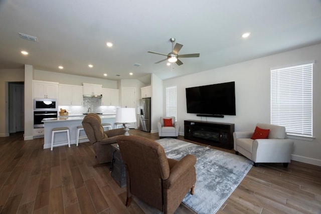 1524 Dancing Oak Ln, San Marcos, TX 78666 - photo 2
