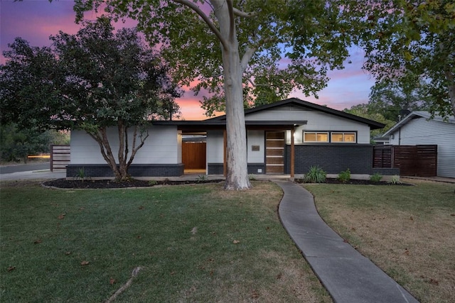 7517 Saint Louis St, Austin, TX 78757 - view of front of house with brick siding