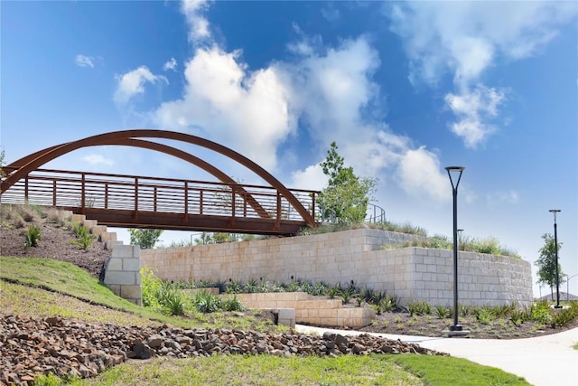 8604 Endale Arch Dr, Austin, TX 78744 - view of community sign