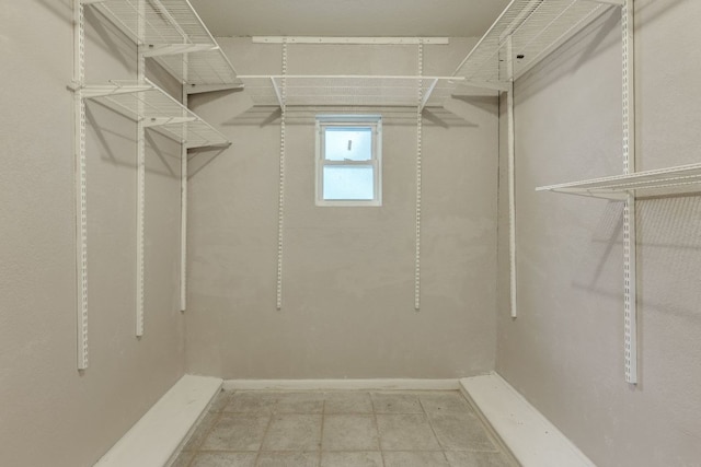 3002 Stardust Dr, Austin, TX 78757 - view of walk in closet