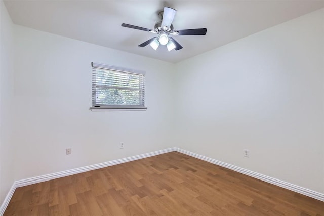 11619 Birchbark Trl, Austin, TX 78750 - unfurnished room featuring light wood-style flooring, baseboards, and a ceiling fan