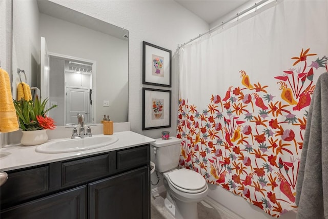 212 Canis St, Georgetown, TX 78628 - bathroom with vanity and toilet