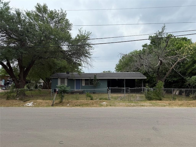 2505 Gardenia Dr, Austin, TX 78727 - ranch-style house with a fenced front yard