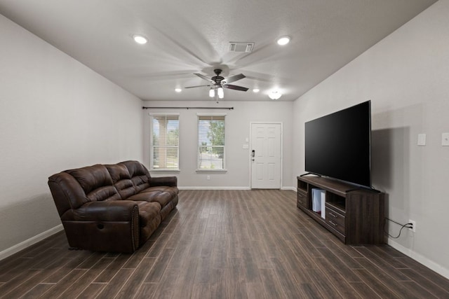 854 Pumpkin Rdg, New Braunfels, TX 78130 - living area with dark wood-style floors, baseboards, a ceiling fan, and recessed lighting