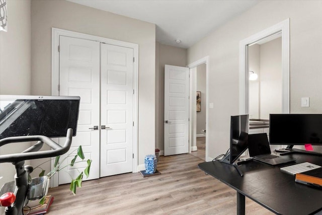 1504 Saddlespur Ln, Leander, TX 78641 - office space with light wood-style floors and baseboards