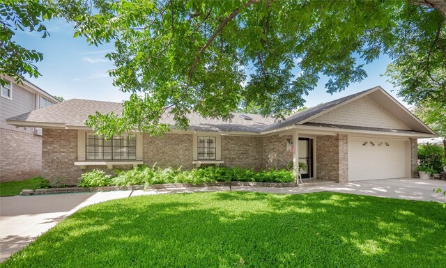 1214 Pecan Dr, Marble Falls, TX 78654 - photo 6