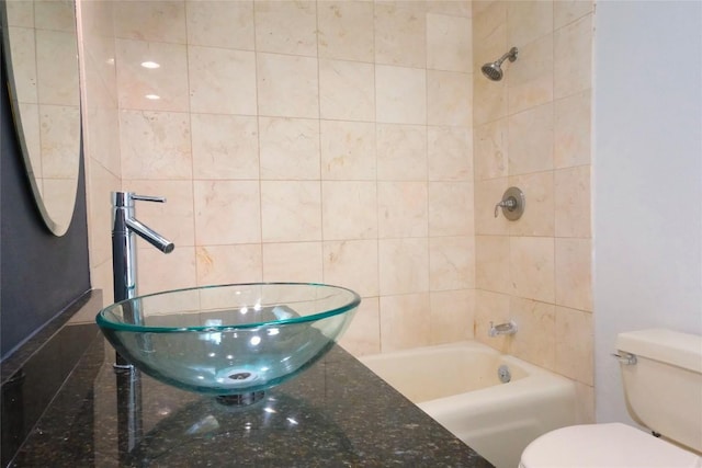 808 Vanguard St, Lakeway, TX 78734 - bathroom featuring bathing tub / shower combination and tile walls