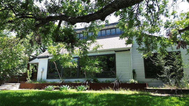 808 Vanguard St, Lakeway, TX 78734 - view of front of home featuring a sunroom