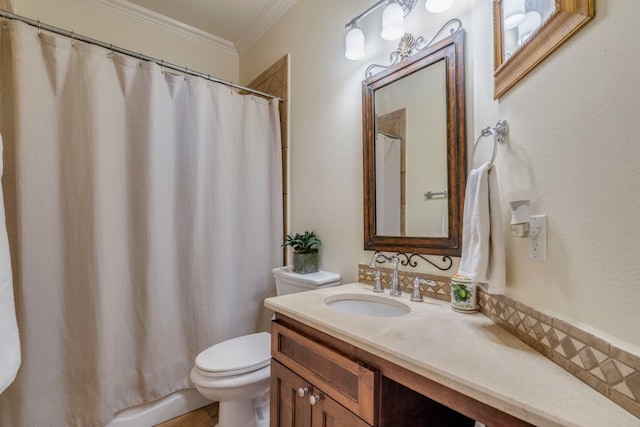 421 Huck Finn Trl, Dripping Springs, TX 78620 - full bathroom featuring toilet, crown molding, and vanity