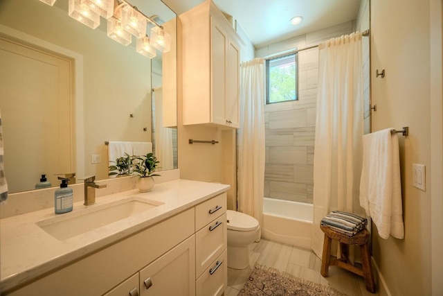 104 Megan Ln, Horseshoe Bay, TX 78657 - full bath with toilet, vanity, shower / bath combo, and recessed lighting