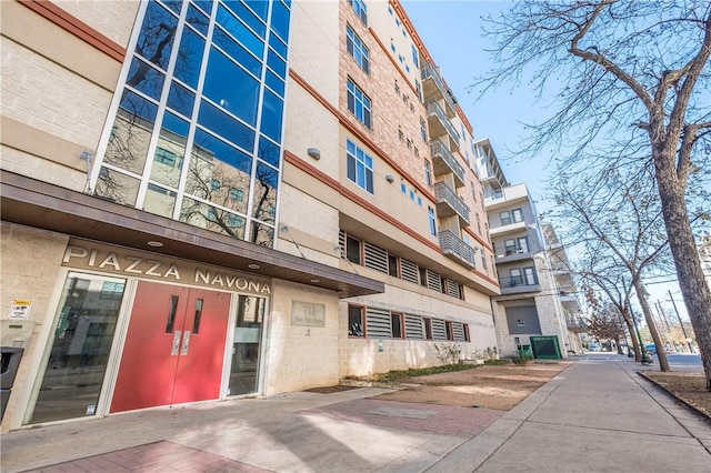 711 W 26th St Unit 703, Austin, TX 78705 - view of apartment building / complex