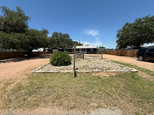 1503 Sioux Trl, Kingsland, TX 78639 - view of yard