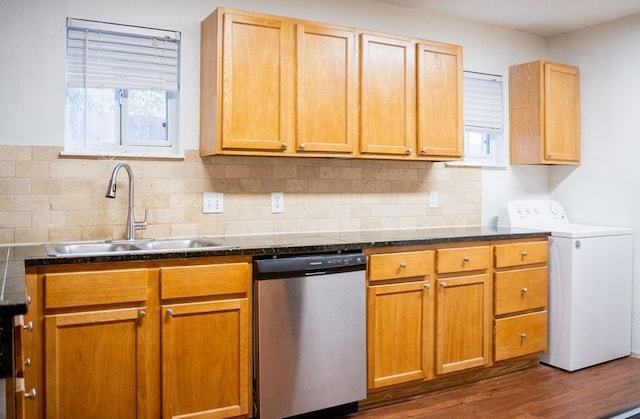 2841 San Gabriel St, Austin, TX 78705 - kitchen with dishwasher, washer / clothes dryer, a sink, and plenty of natural light