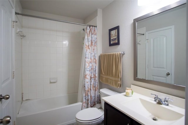 19108 Obed River Dr, Pflugerville, TX 78660 - full bath featuring vanity and shower / tub combo with curtain