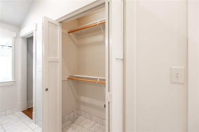 1206 W 22nd 1/2 St, Austin, TX 78705 - view of closet