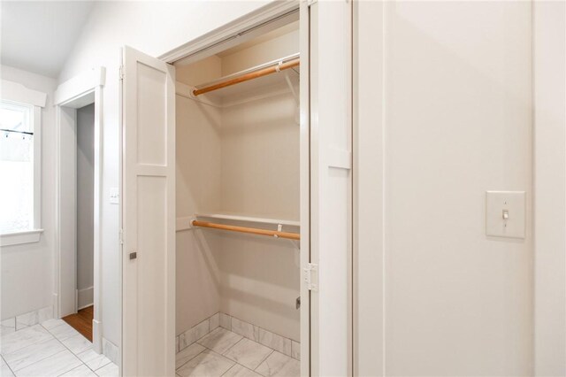 1206 W 22nd 1/2 St, Austin, TX 78705 - view of closet