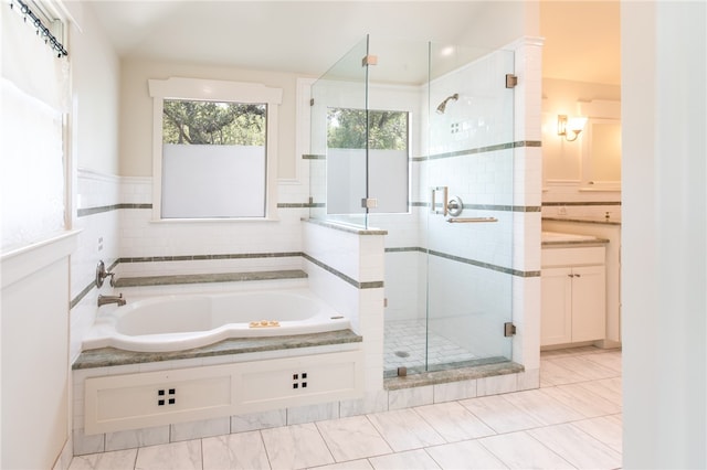 1206 W 22nd 1/2 St, Austin, TX 78705 - bathroom featuring a garden tub and a stall shower