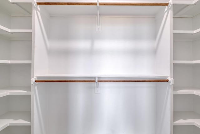 203 Alonzo Dr, Del Valle, TX 78617 - view of walk in closet