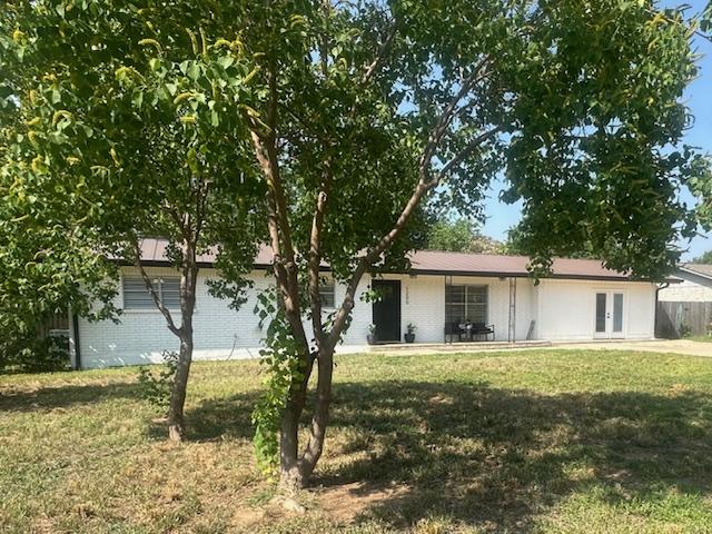 1200 Ash Dr, Marble Falls, TX 78654 - photo 1