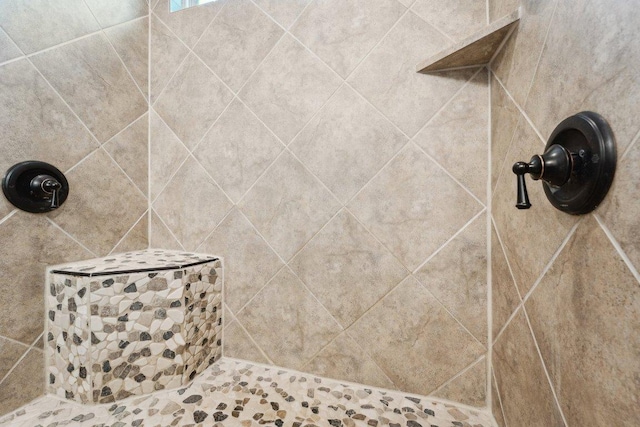432 Druse Ln, Jarrell, TX 76537 - full bathroom with a tile shower