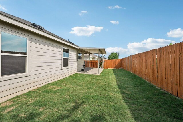 432 Druse Ln, Jarrell, TX 76537 - view of yard with a patio area
