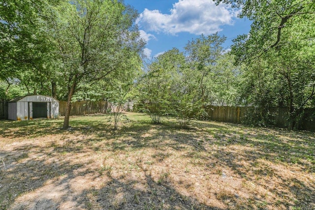8711 Bridgeport Dr, Austin, TX 78758 - view of fenced backyard