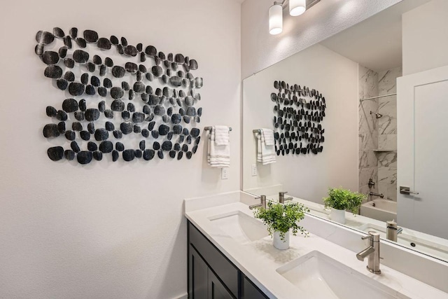 1531 N Red Bud Ln Unit 34, Round Rock, TX 78665 - full bath with double vanity and shower / bathtub combination
