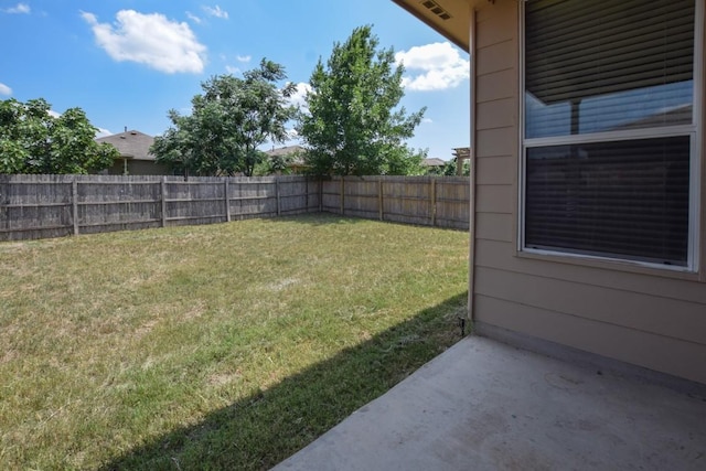 564 Moonwalker Trl, Buda, TX 78610 - view of yard with a patio