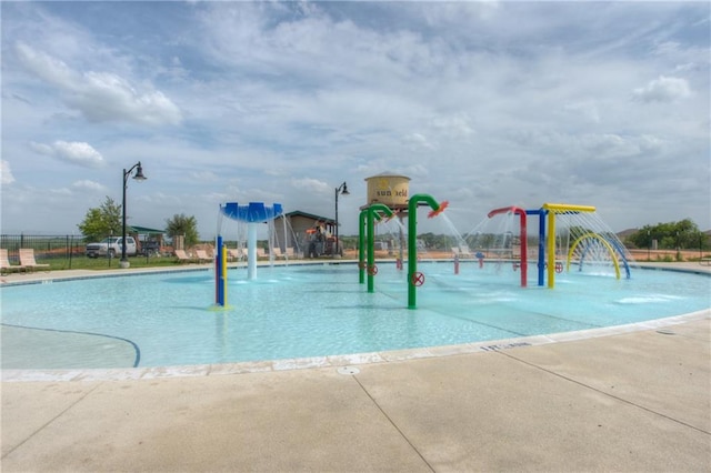 564 Moonwalker Trl, Buda, TX 78610 - view of pool