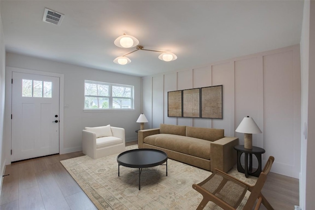 5507 Gloucester Ln, Austin, TX 78723 - living room with light wood-style flooring